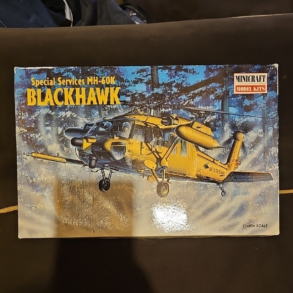 VINTAGE NEW Minecraft Model Kit MH-60K Blackhawk 1998 Hobby  Helicopter Level 2 - Picture 1 of 9